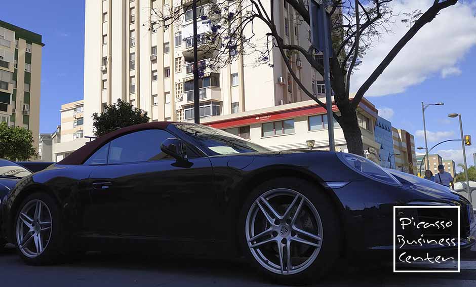 Óptica ÓⓇ, Santander Consumer Finance, Mario Bernal and Sons and Associates Insurance Brokerage